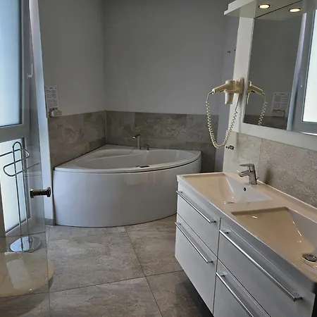 Lejlighed App 4 3-zi Whg 